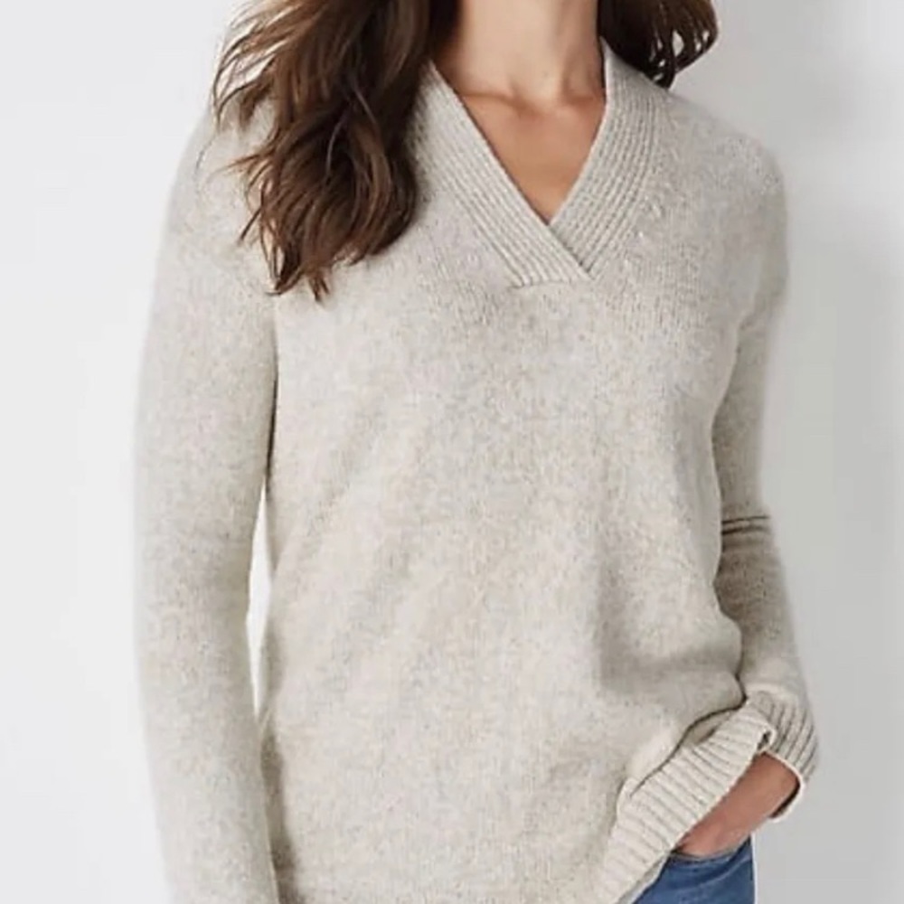 J Jill Relaxed Marlén V Neck Pullover Beige Sweater Size XS B10